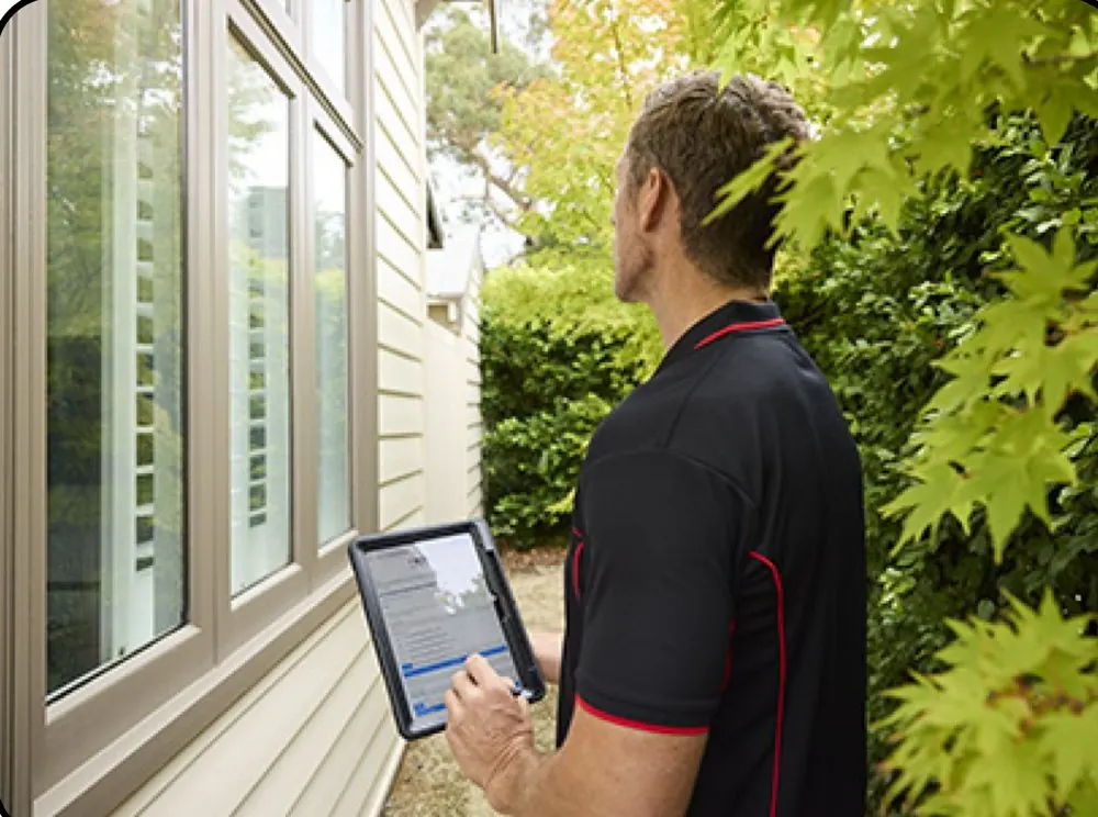 Diagnostiqueur immobilier Dr House en intervention